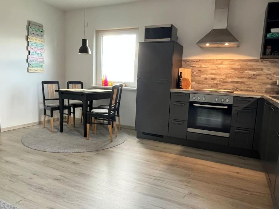 Appartement Buechensaal Mit Stellplatz Erlensee Екстериор снимка